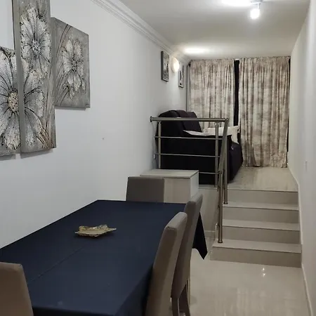 Daire Aquamarine Sea Front - Elevated Ground Floor With Balcony And Yard Marsaskala