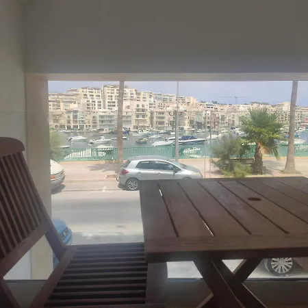 Aquamarine Sea Front - Elevated Ground Floor With Balcony And Yard Daire Marsaskala