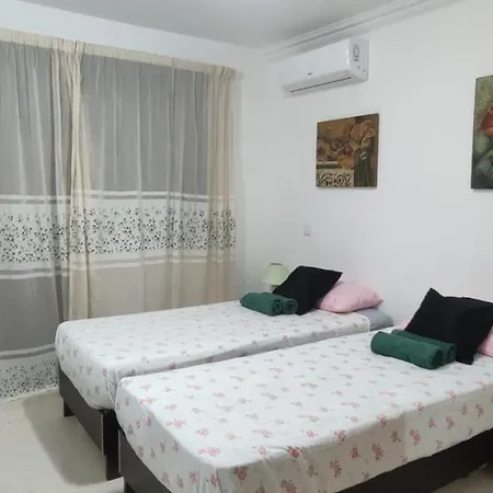 Aquamarine Sea Front - Elevated Ground Floor With Balcony And Yard Apartment *