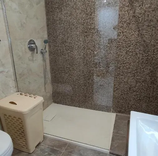 Apartment Aquamarine Sea Front - Elevated Ground Floor With Balcony And Yard